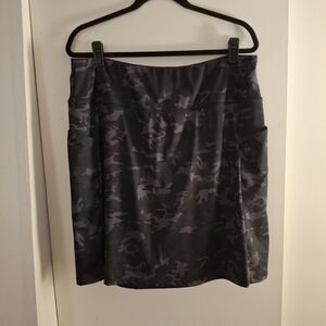 Santiny Stylish Black Camouflage Women's Skort